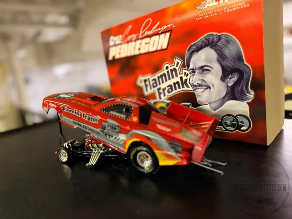 Cruz Pedregon Flamin Frank 2001 Pontiac Firebird Funny Car 1:24 Scale Diecast Model